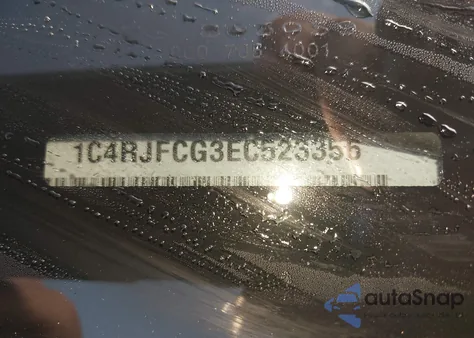 2014 Jeep Grand Cherokee Overland z USA, uszkodzony, nr VIN 1C4RJFCG3EC523356